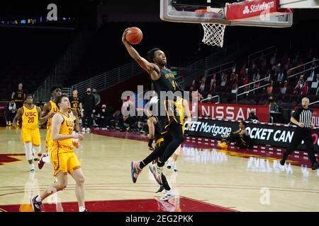 Arizona State Sun Devils avance Kimani Lawrence (4) dunks le ballon contre les chevaux de Troie de la Californie du Sud lors d'un match de basket-ball de l'université NCAA, nous Banque D'Images