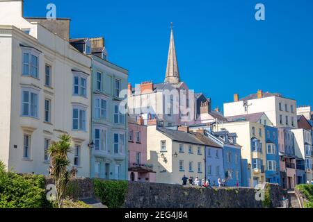 Vue sur Tenby, Pembrokeshire destination de vacances à la plage Banque D'Images