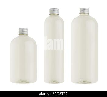 Assortiment de trois bouteilles en plastique hautes, basses et épaisses avec boisson fraîche pâle ou huile essentielle cosmétique, maquette de bouchon argenté, isolée, modèle. Banque D'Images