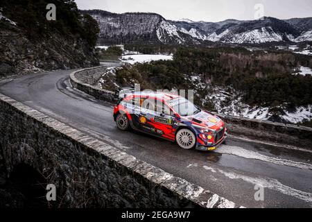 11 Thierry NEUVILLE (bel), Martijn Wydaeghe (bel), HYUNDAI SHELL MOBIS WORLD RALLY TEAM, HYUNDAI I20 coupe WRC, WRC, action pendant le Championnat du monde de rallye WRC 2021, Monte Carlo Rally on 20 au 24 janvier 2021 à Monaco - photo François Flamand / DPPI Banque D'Images