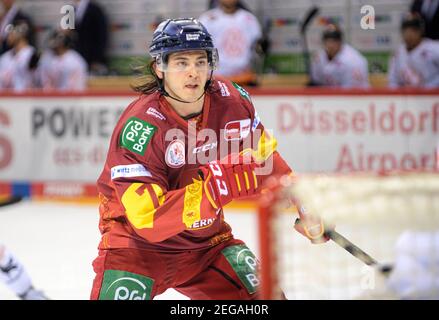 Düsseldorf, Allemagne. 16 février 2021. Daniel FISCHBUCH (DEG) action, hockey sur glace 1er Bundesliga, DEL group North match day 18, Duesseldorfer EG (DEG) - Grizzlys Wolfsburg (WOB) 1: 2 OT, le 16 février 2021 à Duesseldorf/Allemagne Â | usage dans le monde crédit: dpa/Alay Live News Banque D'Images