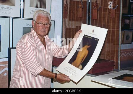 David Hamilton, britischer Kunstfotograf und Filmemacher, à Saint-Tropez, Frankreich 1999. Photographe et réalisateur britannique David Hamilton à Saint Tropez, France 1999. Banque D'Images