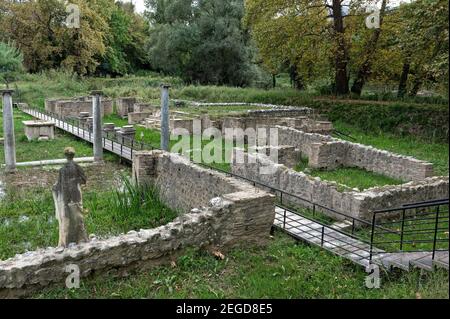 Vestiges du Temple Isis dans le site archéologique de Dion dans le nord de la Grèce Banque D'Images