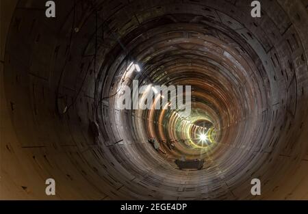 Construction d'une ligne de métro. Nouveau tunnel de métro sans rails Banque D'Images