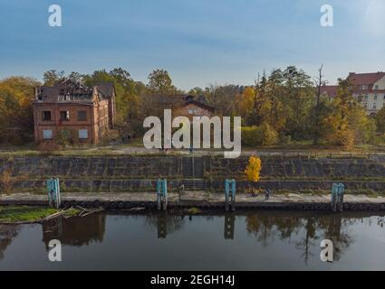 Kedzierzyn Kozle octobre 19 2019 drone aérien regard aux ruines du vieux port Banque D'Images