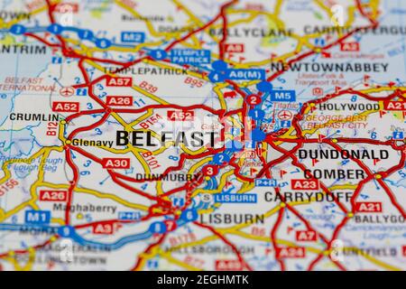 Belfast et ses environs sont indiqués sur une carte routière ou carte géographique Banque D'Images