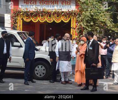 Kolkata, Inde. 18 février 2021. Le ministre de l'intérieur de l'Union Amit Shah visite Bharat Sevashram Sangha lors de sa visite à Kolkata. (Photo de Ved Prakash/Pacific Press) Credit: Pacific Press Media production Corp./Alay Live News Banque D'Images
