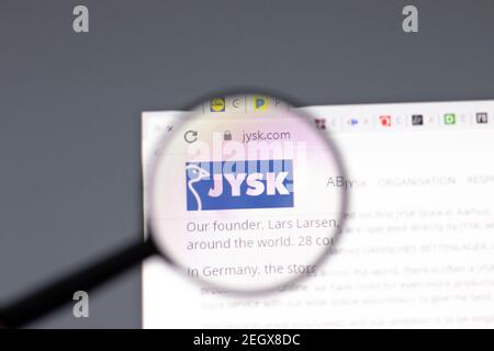 New York, Etats-Unis - 15 février 2021 : site Web JYSK dans un navigateur avec logo de la société, Editorial Banque D'Images