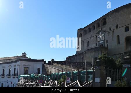 Naples - Scorcio di Castel Sant'Elmo da via Angelini Banque D'Images