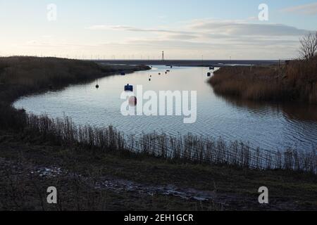 La rivière Alt coule dans la rivière Mersey, Hightown, Merseyside, Royaume-Uni Banque D'Images