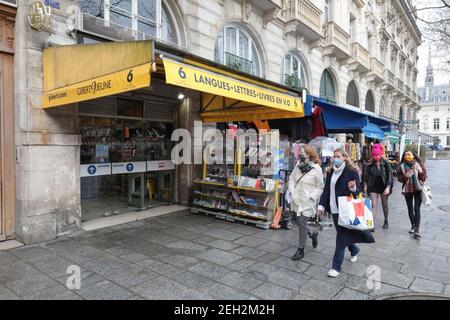 FERMETURE D'UNE LIBRAIRIE PARISIENNE EMBLÉMATIQUE Banque D'Images