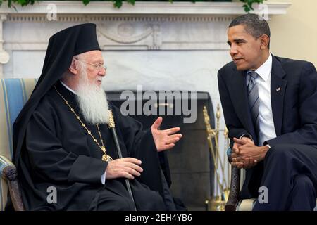 Le président Barack Obama rencontre sa Sainteté le Patriarche œcuménique Bartholomée dans le Bureau ovale, le 3 novembre 2009. Banque D'Images