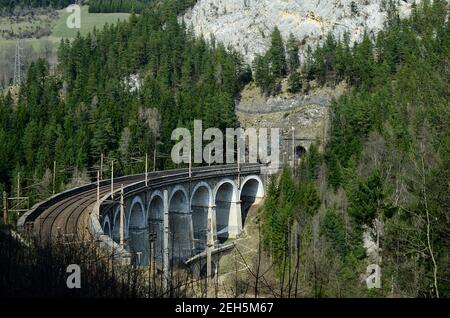 Autriche, chemin de fer Semmering - plus ancien chemin de fer de montagne d'Europe et site classé Au patrimoine mondial De L'Unesco Banque D'Images