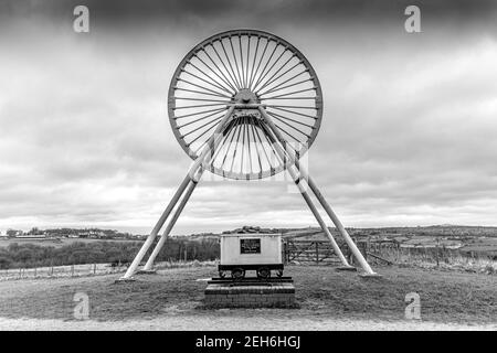 Le parc régional Apedale et le musée minier avec une roue à mine dans le Staffordshire du Nord, en Angleterre, au Royaume-Uni - un site historique de l'exploitation minière du charbon Banque D'Images