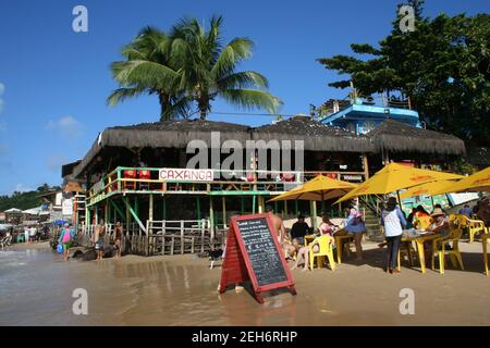 Restaurants de plage Praia da Pipa, Brésil Banque D'Images