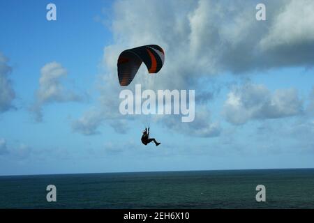 Parapente à Pipa, Brésil Banque D'Images