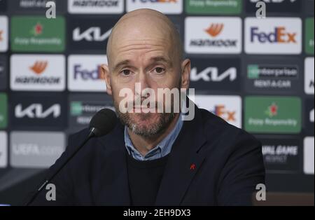 L'entraîneur d'Ajax Amsterdam Erik Ten Hag répond à Médias lors de la conférence de presse post-match après l'UEFA Europa Leagu / LM Banque D'Images