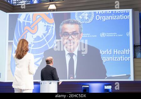 Munich, Allemagne. 19 février 2021. Photo prise à Munich, Allemagne, le 19 février 2021 montre Tedros Adhanom Ghebreyesus, Directeur général de l'Organisation mondiale de la Santé (OMS), qui s'adresse à la conférence virtuelle de Munich sur la sécurité. Tedros, vendredi, a appelé à la coopération et à la solidarité mondiales pour s'attaquer à la pandémie COVID-19. (Marc Mueller/MSC/Handout via Xinhua) CRÉDIT OBLIGATOIRE : Xinhua/Alay Live News Banque D'Images