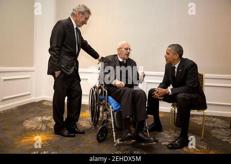 Visites du président Barack Obama avec Steven Spielberg et son père Arnold Spielberg à Los Angeles, Californie, le 7 mai 2014. Banque D'Images