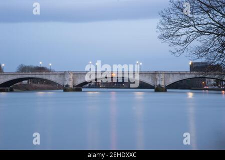 Pont Chiswick Banque D'Images