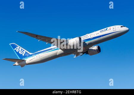 Francfort, Allemagne - 13 février 2021 : AVION Dreamliner ANA All Nippon Airlines Boeing 787-9 à l'aéroport de Francfort (FRA) en Allemagne. Banque D'Images