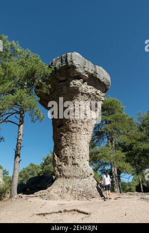 ville enchantée de cuenca, espagne avec des images sculptées en pierre au milieu de la serrania de cuenca Banque D'Images