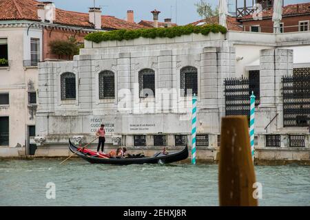 Le musée Peggy Guggenheim sur le Grand Canal, ville de Venise, Italie, Europe Banque D'Images