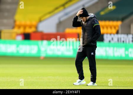 20 février 2021 ; Carrow Road, Norwich, Norfolk, Angleterre, Championnat de football de la Ligue anglaise de football, Norwich contre Rotherham United; EMI Buendia de Norwich City arrive au sol Banque D'Images