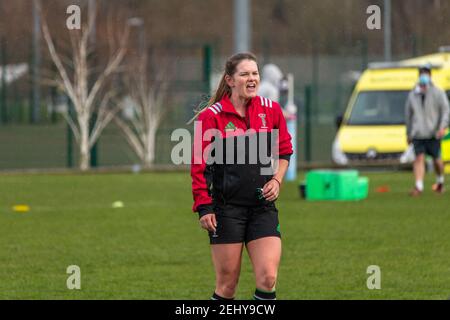 Leanne Riley (#9 Harlequins Women) lors de l'échauffement dans sa 50e apparition pour Harlequins avant le match des Allianz Premier 15s entre Saracens Women et Gloucester Hartpury Women au stade StoneX à Londres, en Angleterre. Banque D'Images