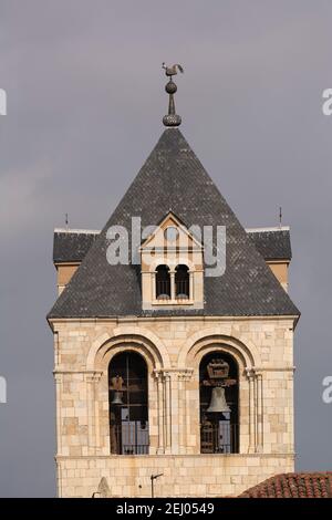 Torre del gallo basilique de san Isidoro León Banque D'Images