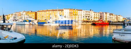 Panorama du port de Sète dans l'Hérault en Occitania, France Banque D'Images