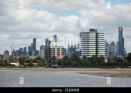 Vue de Melbourne depuis St Kilda, Victoria, Australie. Banque D'Images