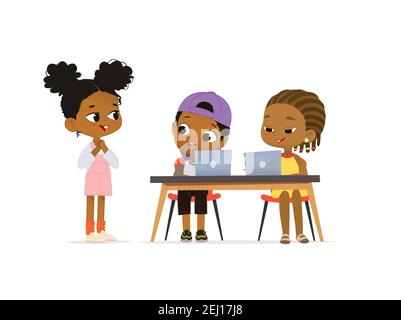 Un nouvel élève accueille les camarades de classe assis à table. Des enfants afro-américains heureux assis sur un ordinateur portable et apprenant des programmes pendant la leçon scolaire Illustration de Vecteur