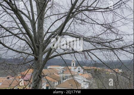Vue sur le village de Vila Boa, dans la région portugaise de Trás-OS-Montes Banque D'Images