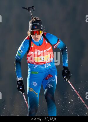 20 février 2021, Slovénie, Pokljuka: Biathlon: Coupe du monde/Championnats du monde, relais 4 x 6 km, femmes. Chloe Chevalier de France en action. Photo: Sven Hoppe/dpa Banque D'Images