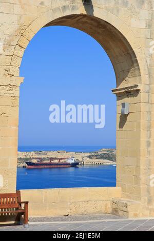 Vue panoramique depuis les jardins de la haute-Barrakka à Valleta, Malte Banque D'Images