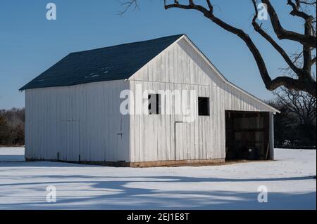 Ancienne grange construite dans les années 50 Banque D'Images