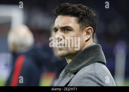 DaN carter, la star du rugby de Nouvelle-Zélande, regarde le match de l'UEFA Champions League Round of 16 First LEG Paris Saint-Germain v FC Barcelona au stade du Parc des Princes, le 14 février 2017 à Paris, France. Photo de Henri Szwarc/ABACAPRESS.COM Banque D'Images