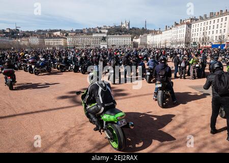 Lyon (France), 20 février 2021. La FFMC (Fédération française des motocyclistes en colère) a appelé à une manisftation pour exiger la légalisation de In Banque D'Images
