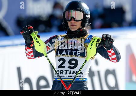 Cortina (BL, Italie. 20 février 2021. Cortina (BL), Italie, Druscie, 20 février 2021, Leona Popovic (CRO) lors des Championnats du monde DE SKI alpin 2021 FIS - Slalom - femmes - course de ski alpin crédit: Francesco Scaccianoce/LPS/ZUMA Wire/Alamy Live News Banque D'Images