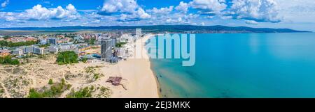 Plage ensoleillée - une station de vacances populaire en Bulgarie Banque D'Images