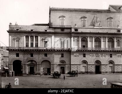 Photographie d'époque du XIXe siècle, Italie vers 1870 - 1880 - Teatro San Carlo, théâtre, Naples, Naples. Banque D'Images