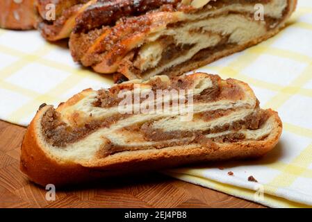 Tranché, tresse de levure, tresse de levure, tresse russe, tresse de noix Banque D'Images
