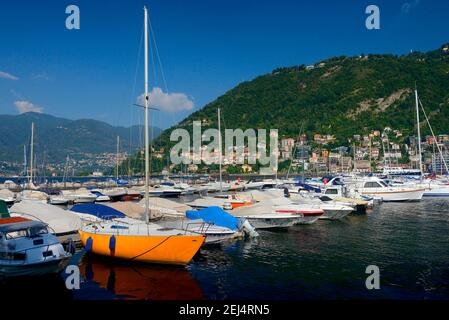 Port de plaisance, Côme, Lac de Côme, navires, yachts, Lombardie, Italie Banque D'Images