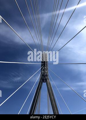 Pont Swietokrzyski sur la Vistule à Varsovie, Pologne Banque D'Images