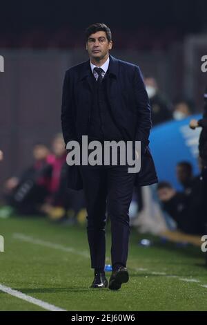 Benevento, Italie. 21 février 2021. Paulo Fonseca entraîneur de AS Roma pendant la série UN match de football entre Benevento Calcio et AS Roma au stade Ciro Vigorito à Benevento (Italie), le 21 février 2021. Photo Cesare Purini/Insidefoto crédit: Insidefoto srl/Alay Live News Banque D'Images