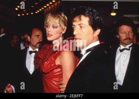 Sylvester Stallone et Brigitte Nielsen lors de la première 'Rocky IV' de Los Angeles au Westwood Village Theatre de Los Angeles, Californie le 21 novembre 1985 crédit: Ralph Dominguez/MediaPunch Banque D'Images