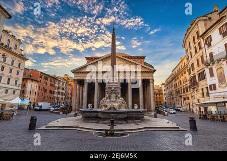 Rome Italie, lever du soleil sur la ville au Panthéon de Rome Banque D'Images