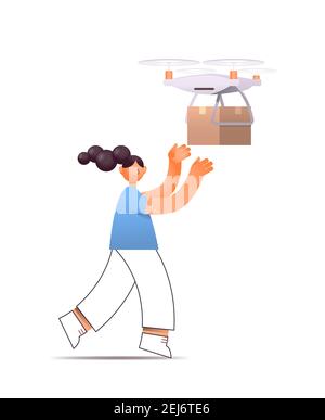 quadroleur livrant une boîte en carton à la femme service automatisé de livraison de drones concept client recevant le colis livré par quadriptère vertical pleine longueur illustration vectorielle isolée Illustration de Vecteur