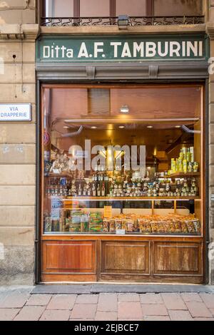 La fenêtre du magasin et l'avant de la charcuterie AF Tamburini Boutique à Bologne Italie Banque D'Images